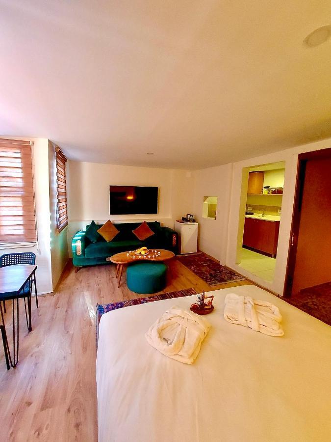 Mates Port Hotel Стамбул Экстерьер фото