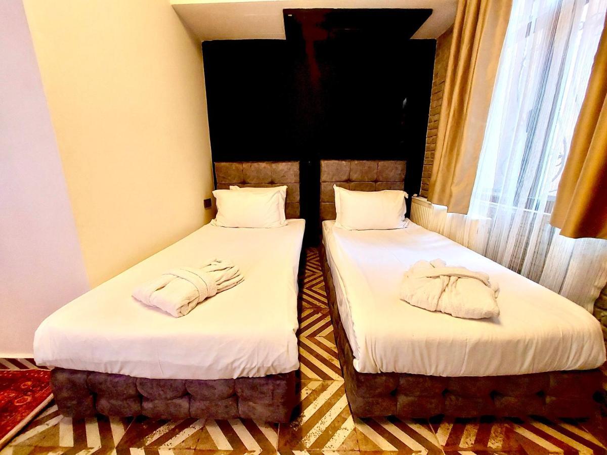 Mates Port Hotel Стамбул Экстерьер фото
